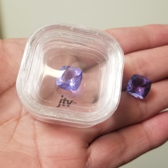 New sale 2 pair 10 carat total naturalcolor changing flourite emerald cut gems